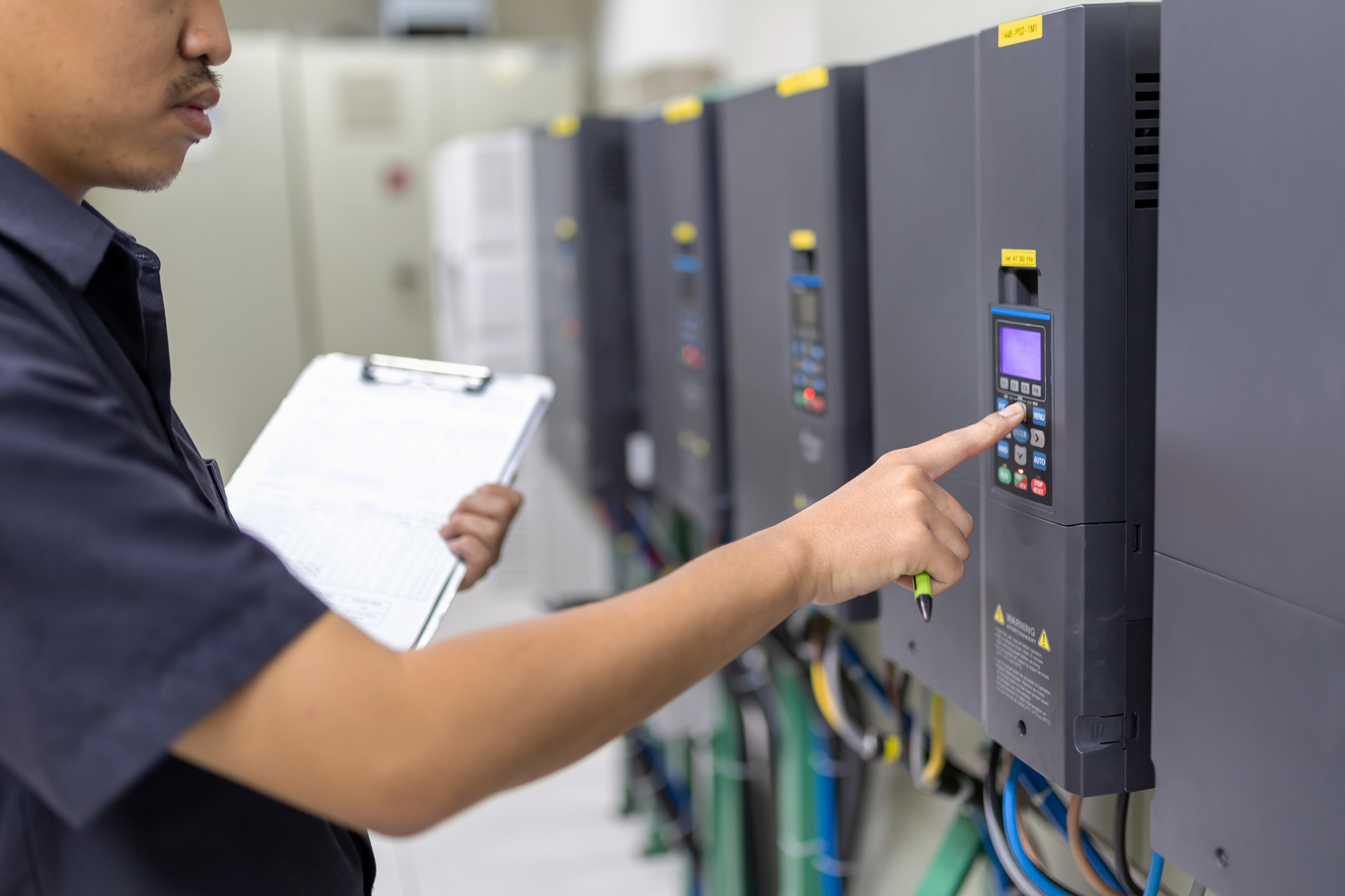 Frequency Work How Do Variable Frequency Drives Work? | ICS-TX